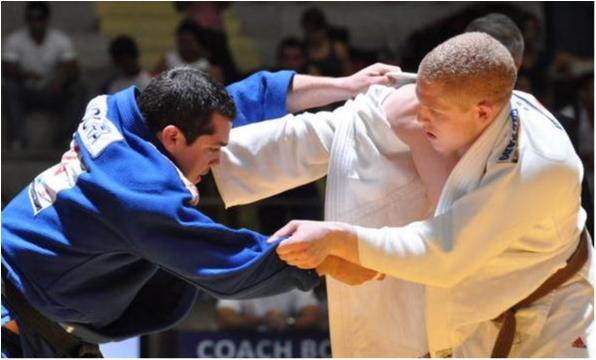 Raquel Silva, Eric Takabatake and Rafael Buzacarini Are Gold Awarded in Santiago