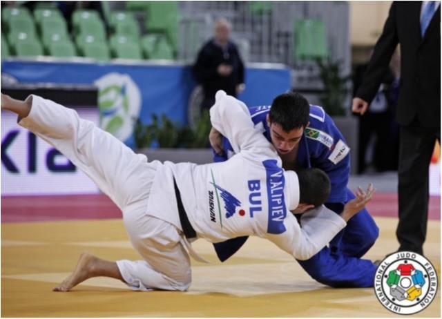 Vitor Torrente Wins the Bronze Medal at the World Junior Championship