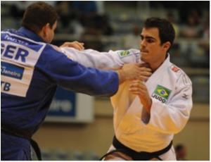 David Moura Takes Part in a Social Event in Cuiabá