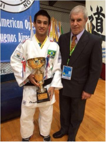 Eric Takabatake Is Elected the Best Athlete at the Open from Buenos Aires