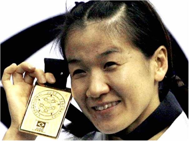 Ryoko Tani deixa os tatames e vai para a política