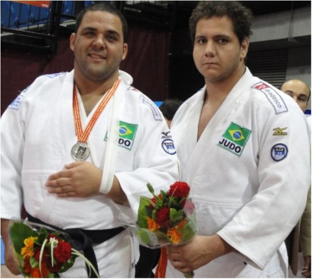 Daniel Hernandes é prata e Rafael Silva bronze no GP de Qingdao