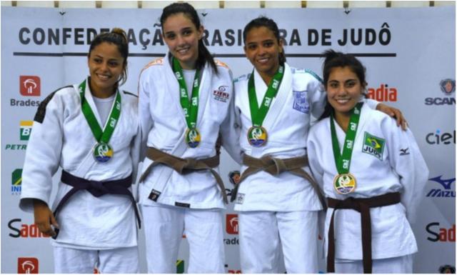 Chega ao fim o primeiro dia de disputas do Brasileiro Sênior