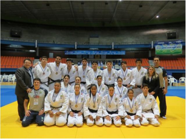 Seleção brasileira embarca hoje para última fase do Circuito Mundial sub 21