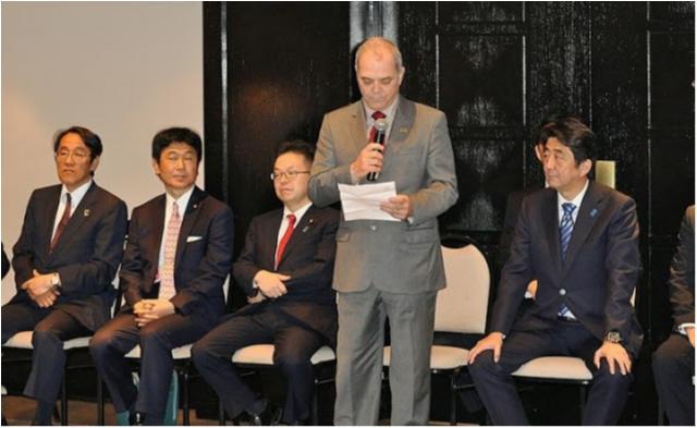 Presidente da CBJ, Paulo Wanderley Teixeira, encontra com primeiro-ministro do Japão