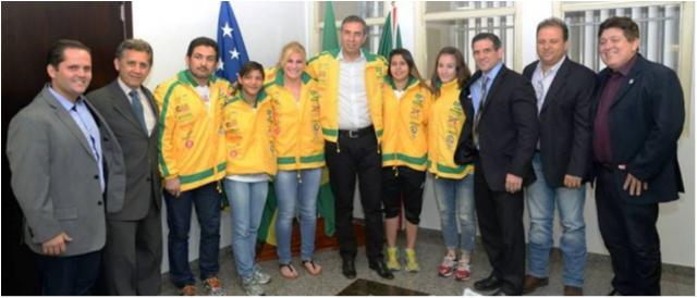 Equipe do O.A.S Inhumas é recebida pelo governador em exercício de Goiás