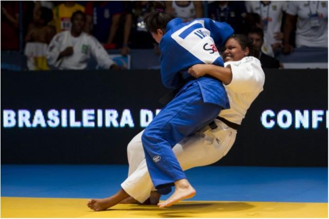 Maria Suelen Altheman concorre a prêmio de melhor atleta de Santos