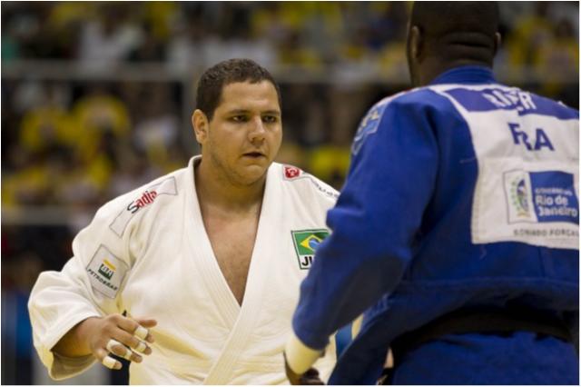 Rafael Silva volta à liderança do ranking mundial por apenas dois pontos