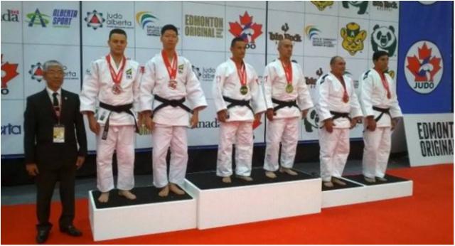 Brasileiros conquistam medalha de prata na competição de Kata em Edmonton