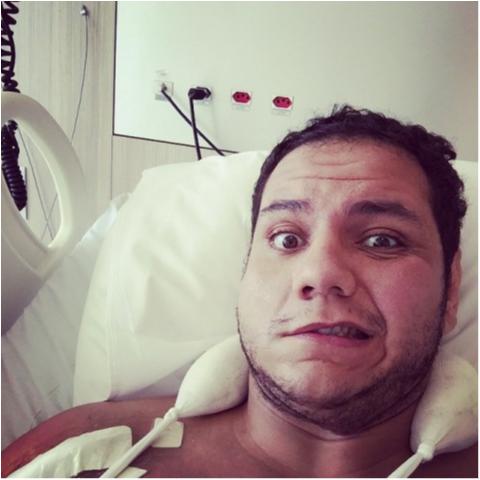 Rafael Silva passa por cirurgia e começa fisioterapia na próxima semana
