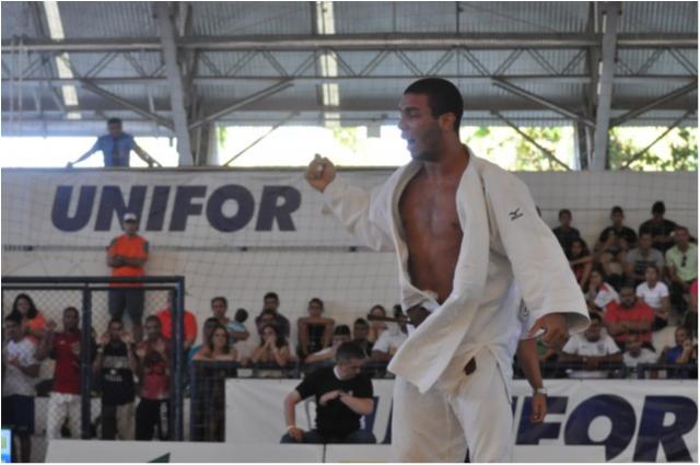 Brasileiro Sênior 2015 começa neste sábado com nove campeões defendendo seus títulos de 2014