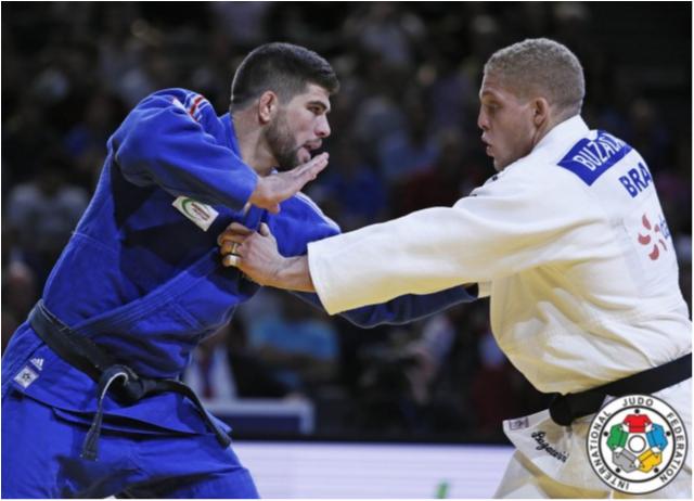 Brasileiros ganham posições no ranking da FIJ após Grand Slam de Paris