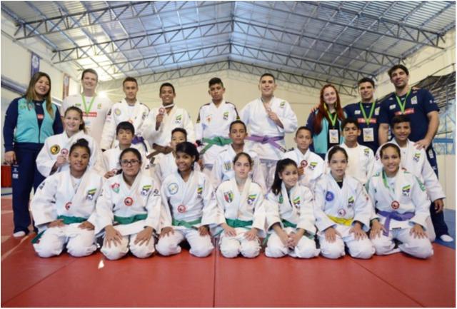 Brasil conquista 22 medalhas no último dia em Córdoba