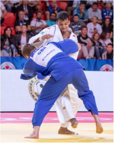 Luciano Corrêa e Rafael Buzacarini lutam nesta sexta-feira na Coréia do Sul