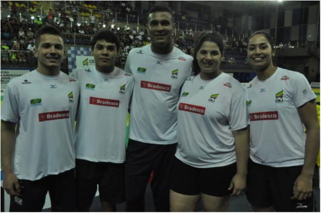 Seleção brasileira já está na Bahia para SuperDesafio BRA contra Áustria
