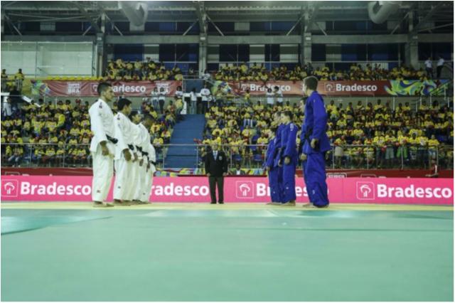 Brasileiros se despedem de 2015 em Super Desafio BRA contra Venezuela