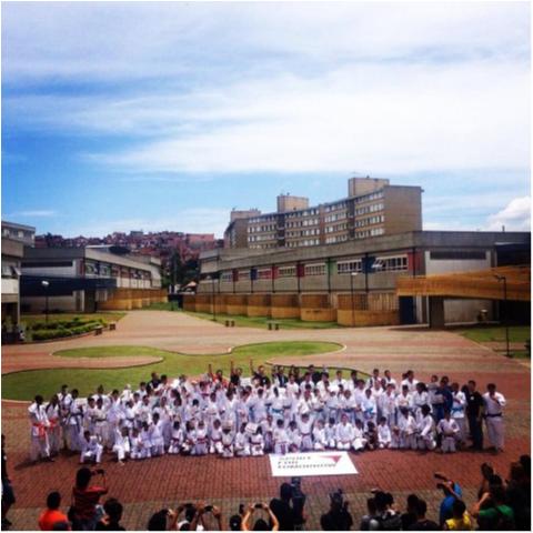 Instituto Tiago Camilo  encerra atividades de 2015 com visita e doação de cônsul japonês
