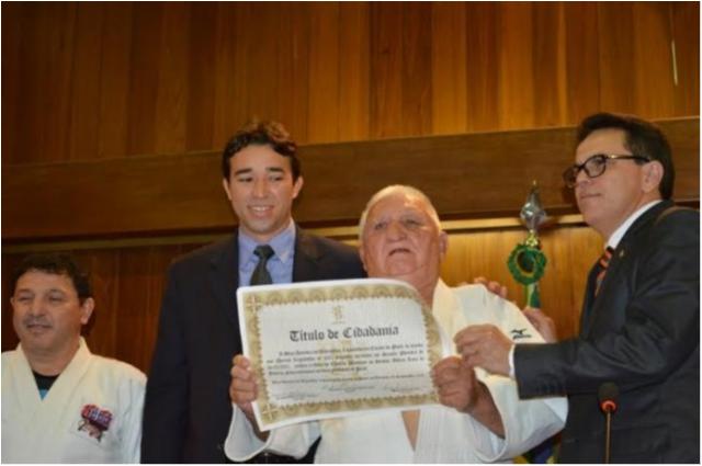 Professor Abdias Queiroz recebe homenagem no Piauí