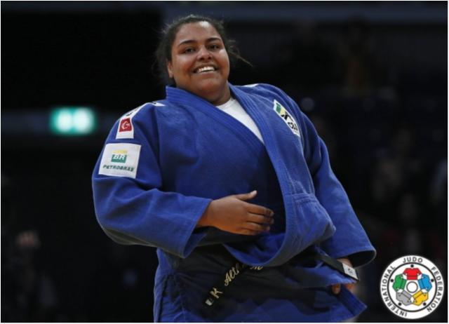 Maria Suelen sobe seis posições no ranking com ouro em Dusseldorf