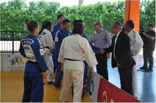 Presidente Paulo Wanderley Teixeira acompanha treinamento da seleção em Campo Grande