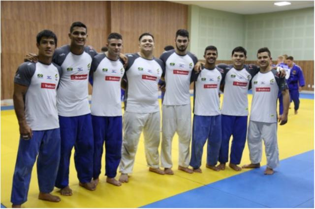 Seleções desembarcam em Salvador para o Superdesadio BRA - Copa Internacional