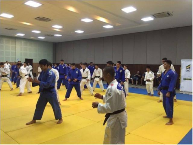 Gestão das categorias de base promove treinamento de campo internacional para cerca de 40 judocas brasileiros