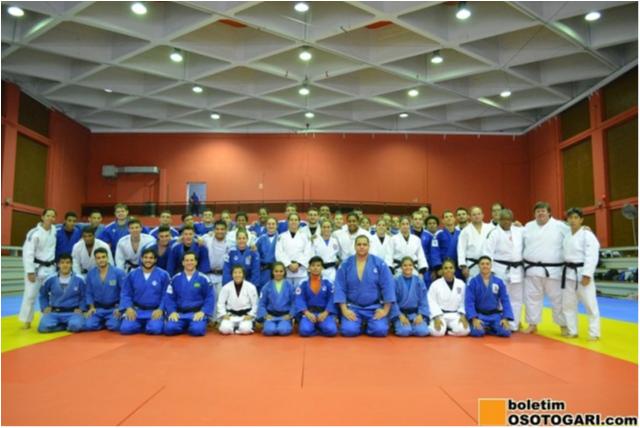 Pinheiros e Santo André realizam treino no Sesc em São Paulo