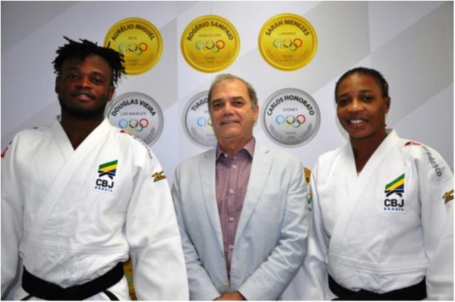 CBJ doa quimonos Mizuno para judocas refugiados lutarem os Jogos Olímpicos do Rio