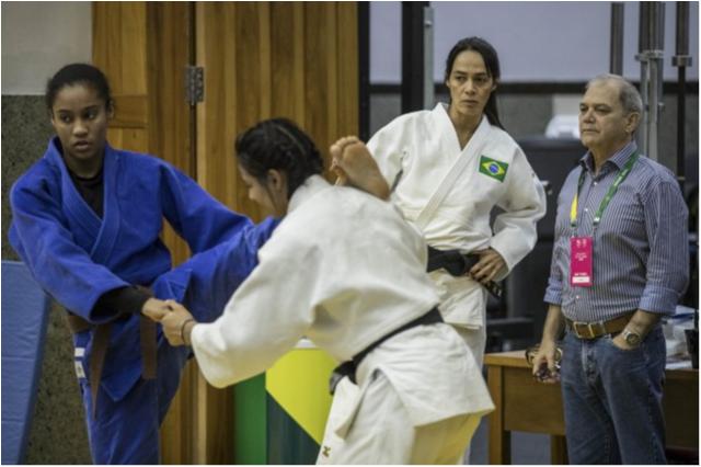 Paulo Wanderley visita concentração e motiva judocas rumo ao Rio 2016