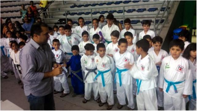 Rogério Sampaio entregará quimonos a alunos de projeto social no litoral de São Paulo