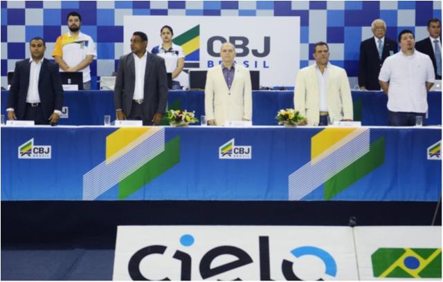 Campeonato Brasileiro Sênior é oficialmente aberto pelo presidente Paulo Wanderley Teixeira