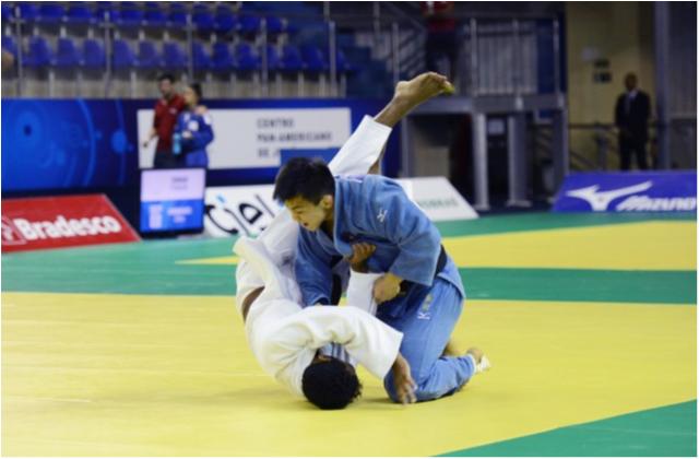 Pinheiros e Minas abrem vantagem no primeiro dia de Troféu Brasil