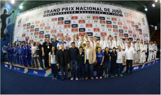 Em casa, Pinheiros derrota Reação e conquista nono título do Grand Prix Interclubes Masculino