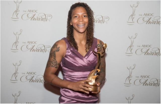 Rafaela Silva recebe prêmio da Associação dos Comitês Olímpicos Nacionais, no Catar