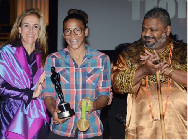 Rafaela Silva é homenageada no Troféu Raça Negra 2016