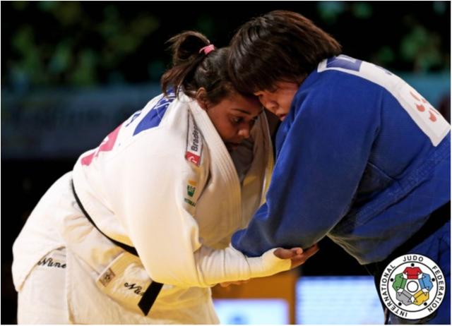 Brasil fecha último dia em Tóquio com quinto lugar de Rochele Nunes 