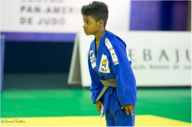 Alunos do Avança Judô de Lauro de Freitas se destacam na Mega Etapa de Judô Sub 13 e Sub 15