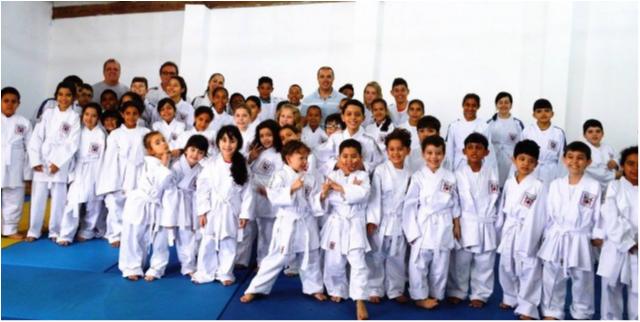 Rogério Sampaio promove festival e troca de faixas em projeto social