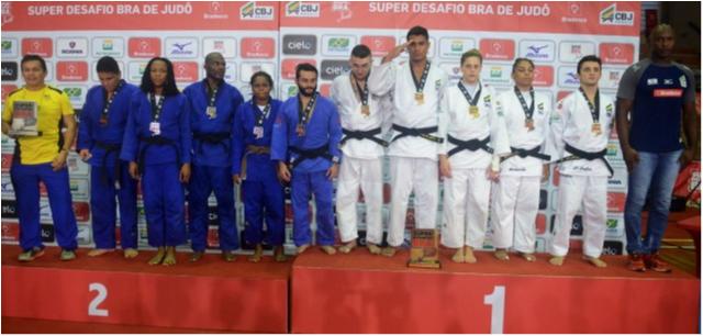 Brasil vence Colômbia por quatro a um no SuperDesafio BRA