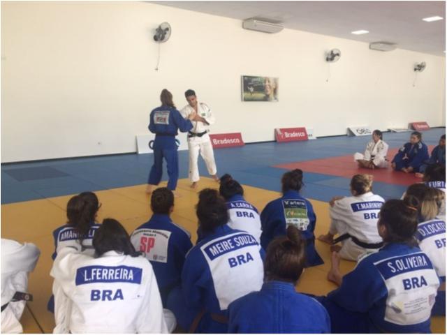 Treinamento de campo mantém integração entre seleções de Base e Principal