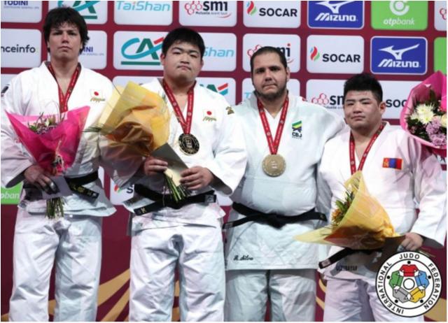Rafael Silva conquista o bronze no Grand Slam de Paris