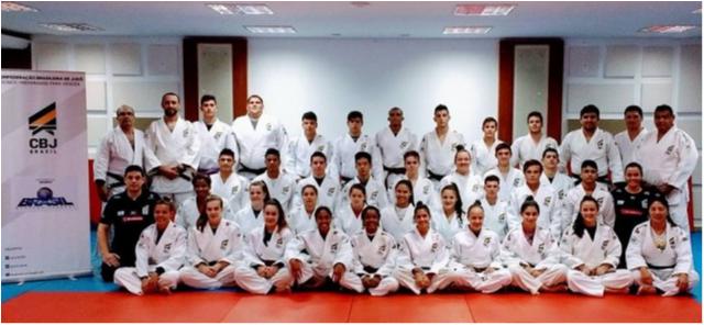 Equipe Sub 18 embarca para competições na Turquia e Croácia