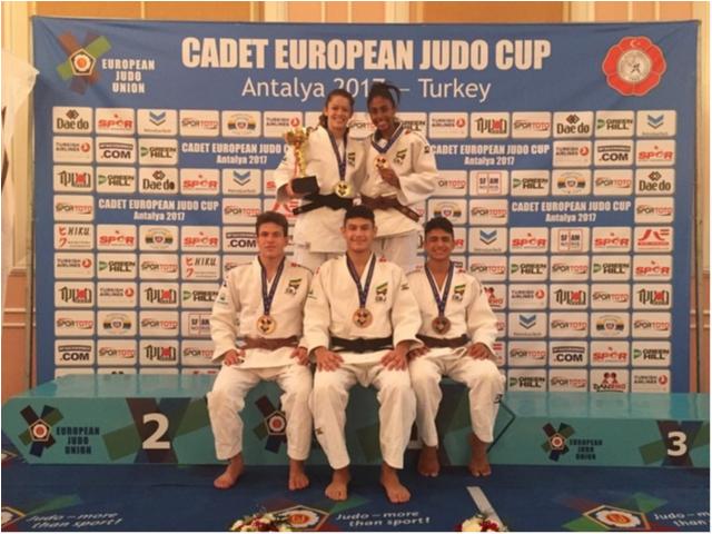 Seleção Sub 18 conquista um ouro e quatro bronzes no primeiro dia na Turquia