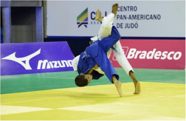 Dezessete estados sobem ao pódio no primeiro dia de Brasileiro Sub 13