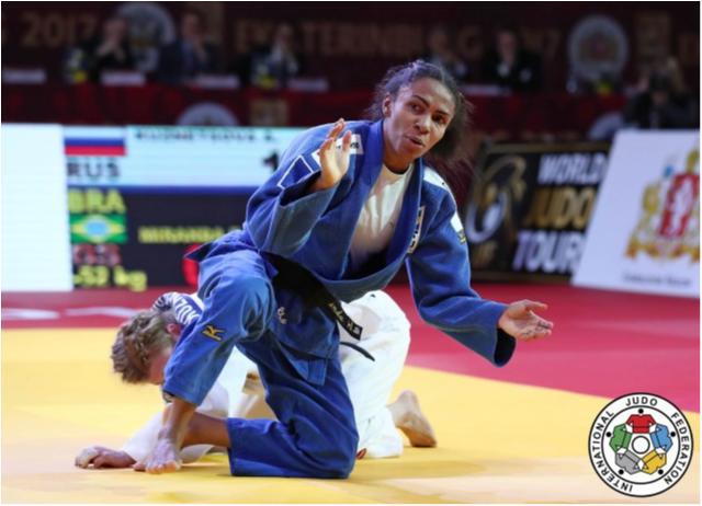 No segundo dia de Mundial, Érika, Sarah e Chibana buscam conquistas inéditas em suas carreiras