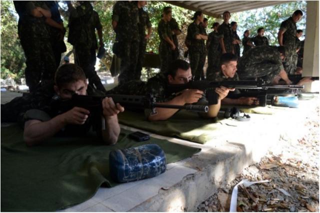 Judocas passam por período de reciclagem de instruções militares no Exército