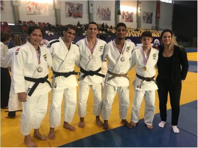 Brasil conquista quatro medalhas no Campeonato Sul-Americano Sênior de Santiago