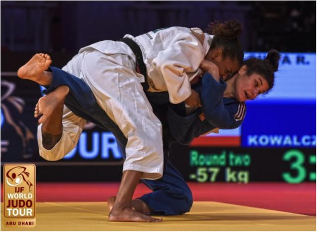 Rafaela, Érika e Kitadai conquistam pratas para o Brasil no primeiro dia de Grand Slam de Abu Dhabi 
