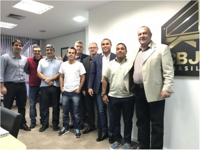 Comitiva de representantes da classe Veteranos visita sede da CBJ