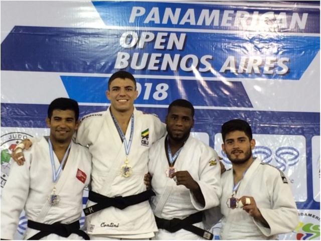 Diego Santos e Marcelo Contini são campeões, e Amanda Dutra é vice em Buenos Aires